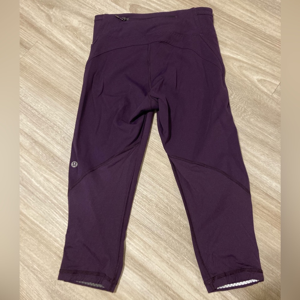 🍋Lululemon cropped leggings - size 4